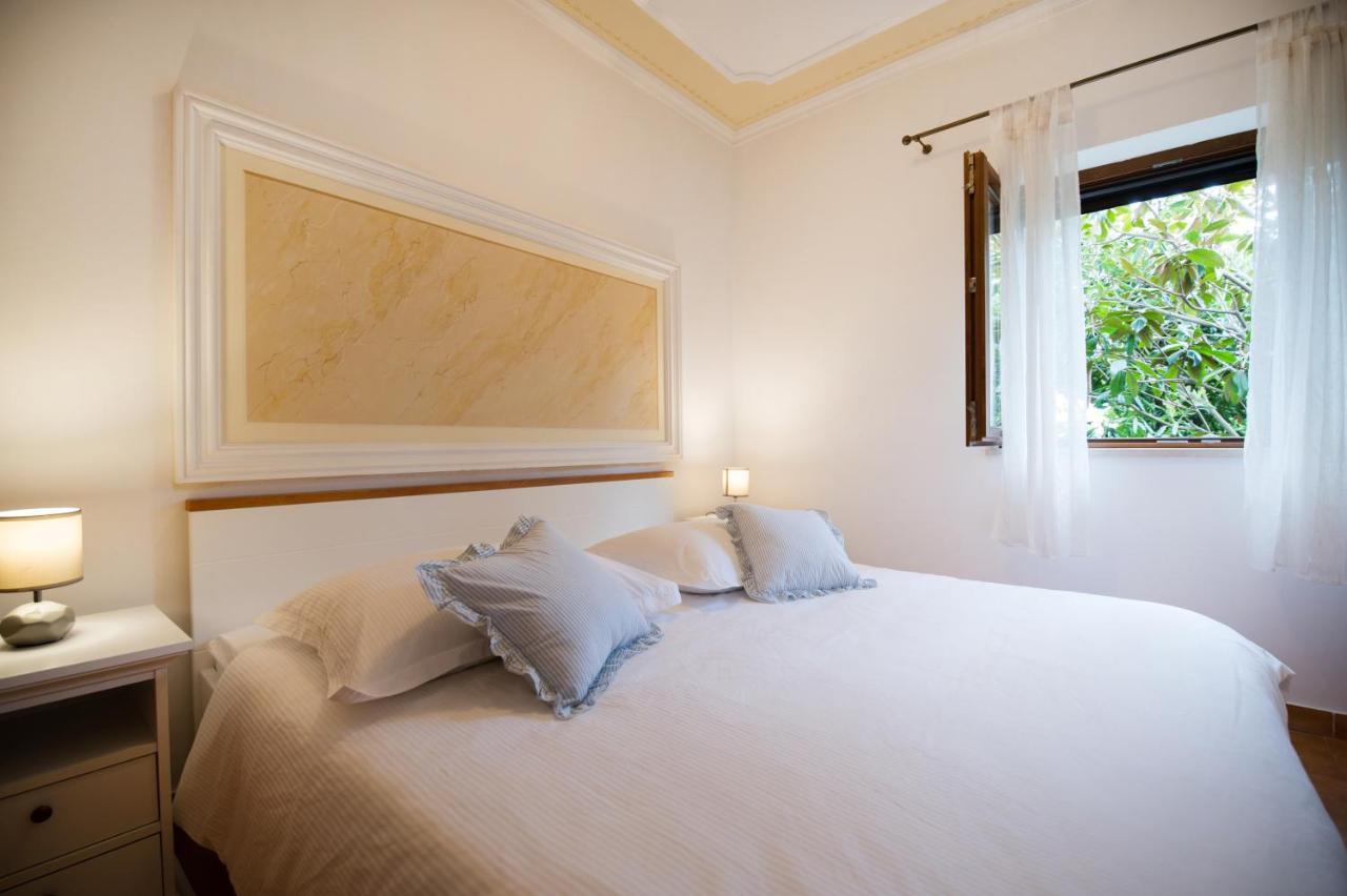 Apartman Mediterraneo Supetar Dış mekan fotoğraf